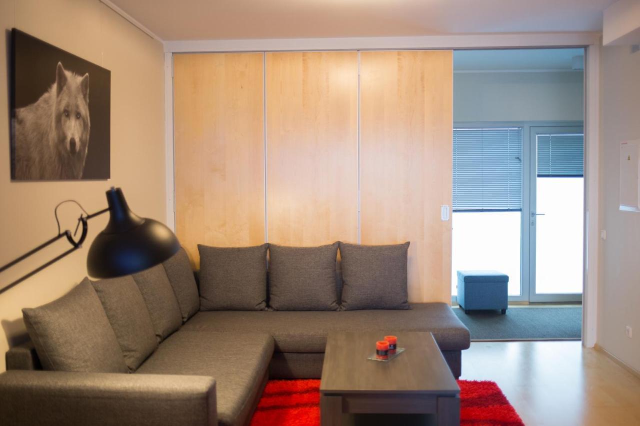 City Center Apartment Aida Pärnu Esterno foto