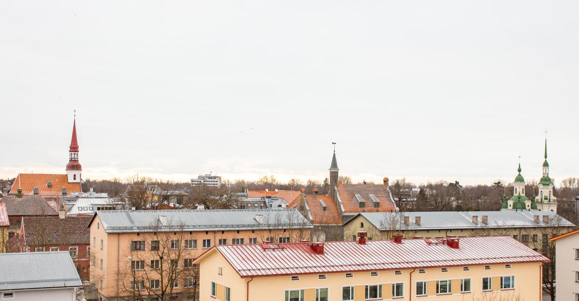 City Center Apartment Aida Pärnu Esterno foto