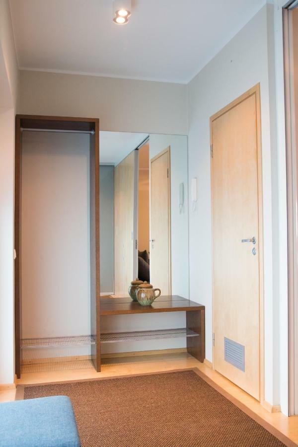 City Center Apartment Aida Pärnu Esterno foto